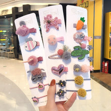 Load image into Gallery viewer, Bella's barrette bling