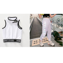 Load image into Gallery viewer, Stylin in streetwear
