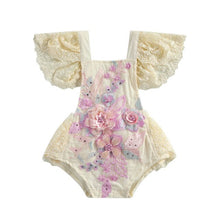 Load image into Gallery viewer, Fashionista Fionas flashy finds
